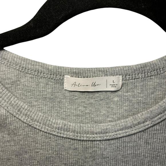 Grey Ribbed Cropped Tank – Size L - Picture 3 of 3